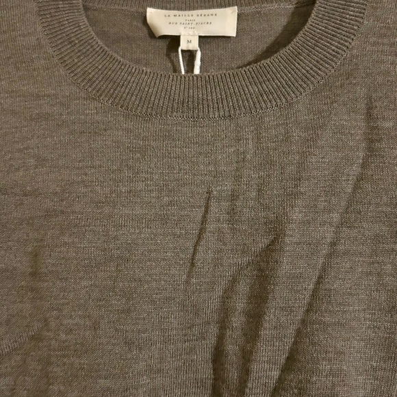 ✨NWT✨ Sézane 100% Merino Wool Fitted Crew Neck Buttoned Sleeve Sweater Taupe - M - Picture 4 of 12